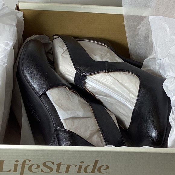 Giovanna 2 Pump - Picture 9 of 13